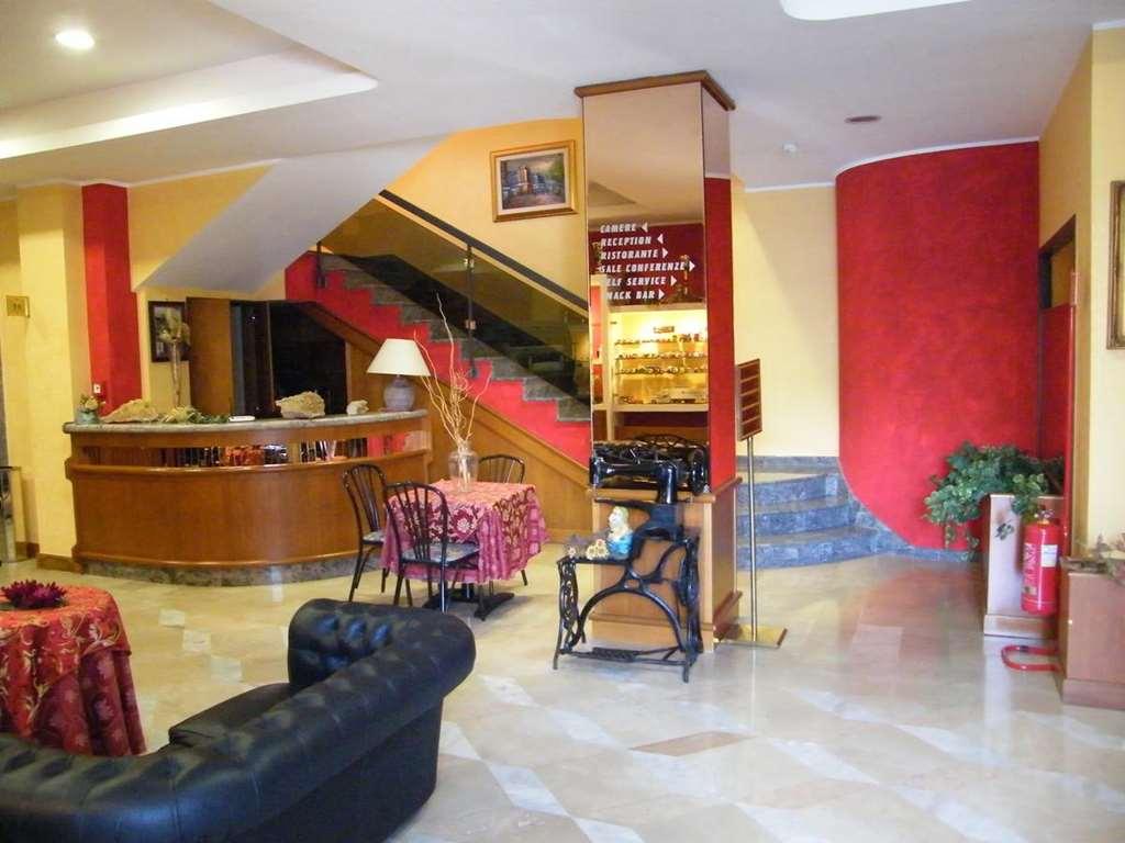 Hotel Residence Memmina Frosinone Interior photo