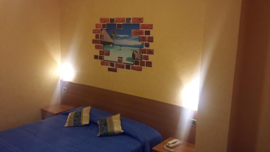 Hotel Residence Memmina Frosinone Room photo